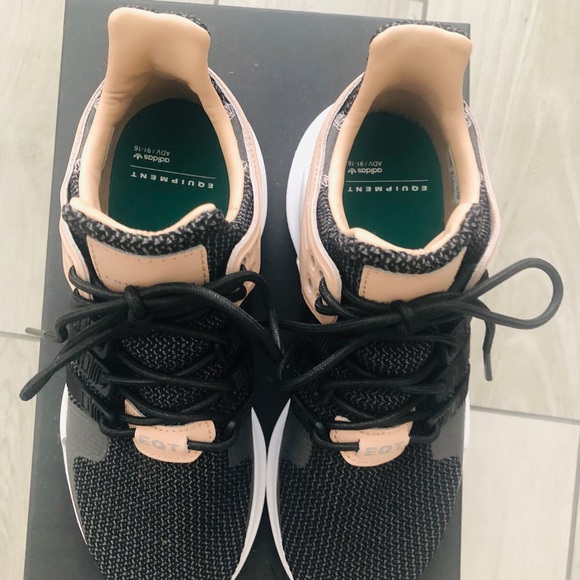 Adidas women sneakers - Picture 2 of 5